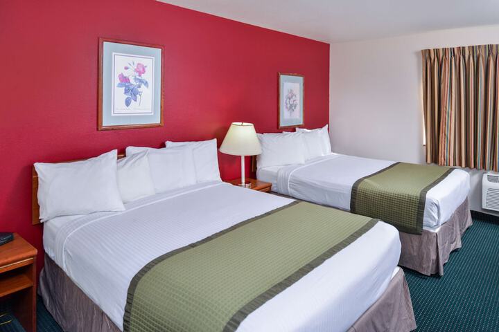 Travelodge Suites by Wyndham Newberg