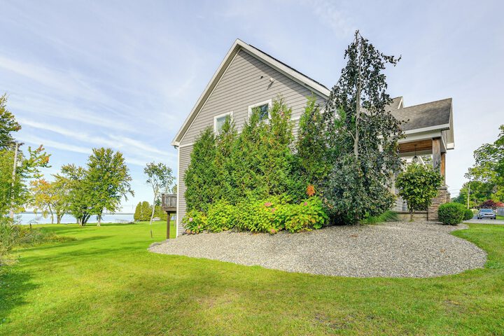Steps From Oneida Lake: Spacious Gem w / Game Room!