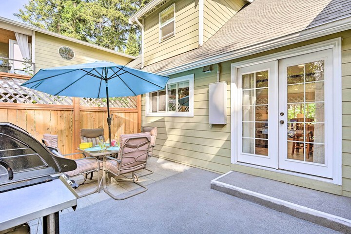 Family-friendly Kirkland Home 1 Mi to Downtown