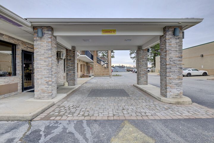 Hotel 6 of 48