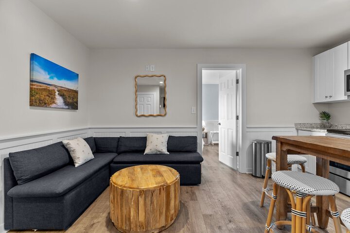 Loggerhead Inn & Suites
