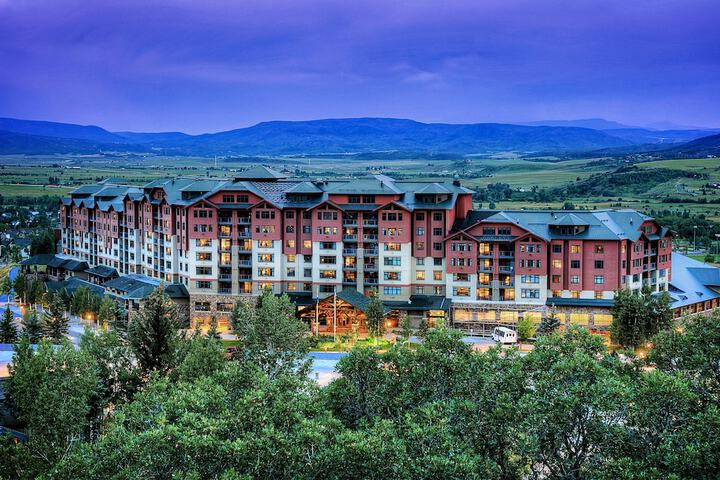Hotel 4 of 75