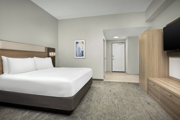 Room 18 of 47