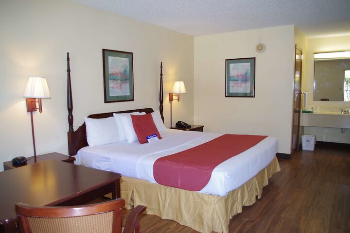 Room 16 of 17