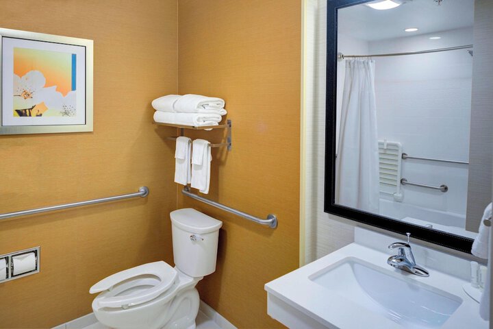 Fairfield Inn & Suites by Marriott Hollister
