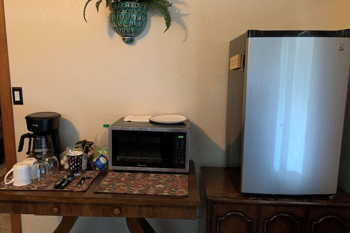 Beeline Guest House