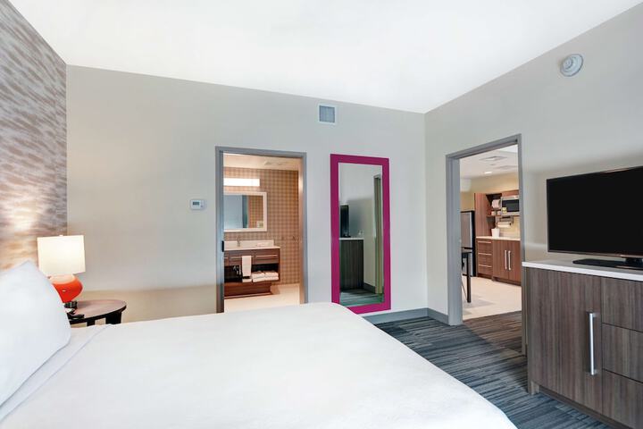 Room 22 of 46