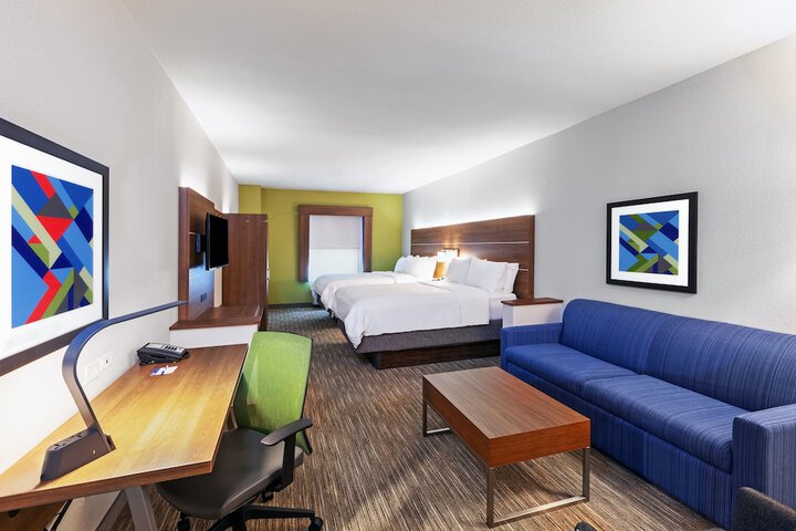Room 20 of 38