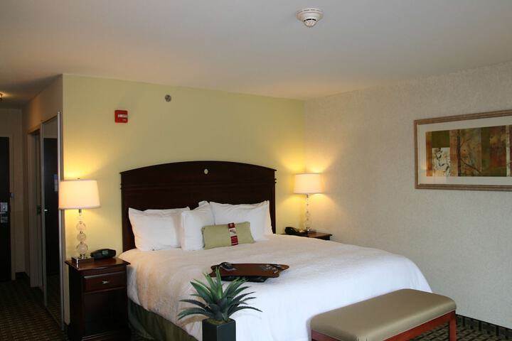 Room 13 of 37