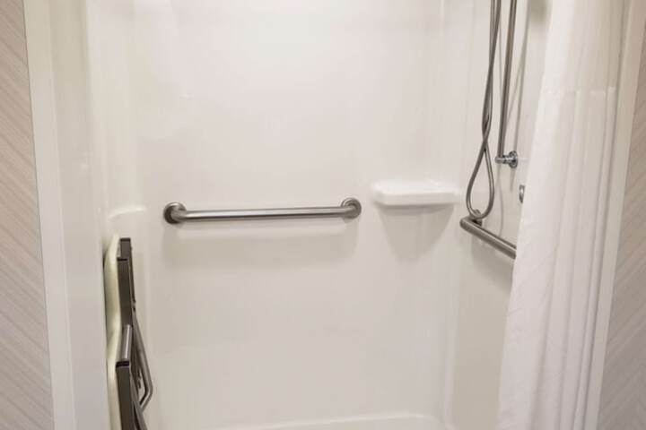 Room 20 of 26