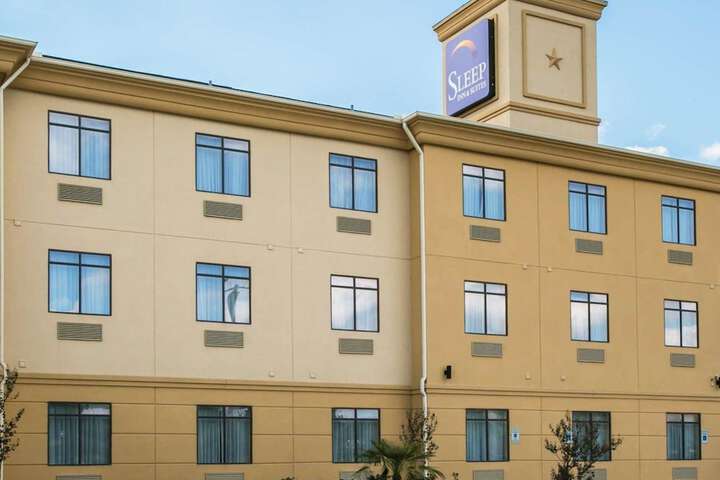 Hotel 3 of 43