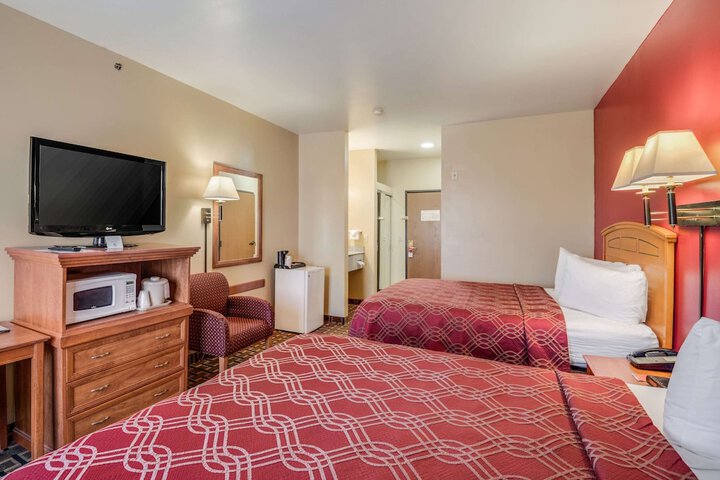 Room 18 of 31