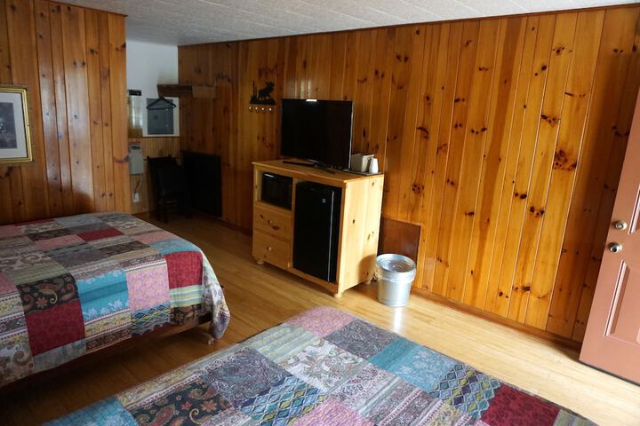 Room 64 of 93