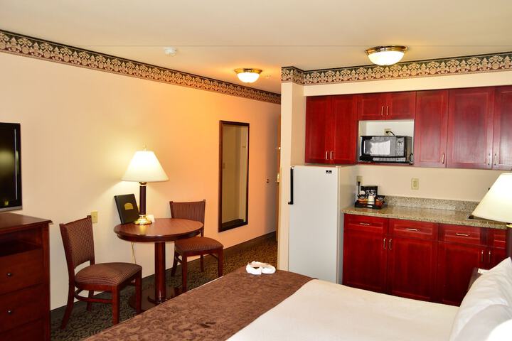Room 12 of 38