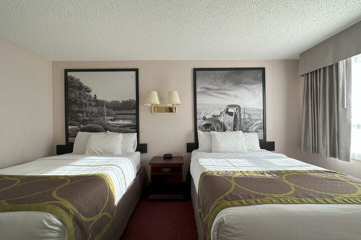 Room 37 of 96