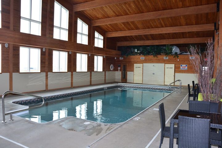 Roosevelt Inn and Suites