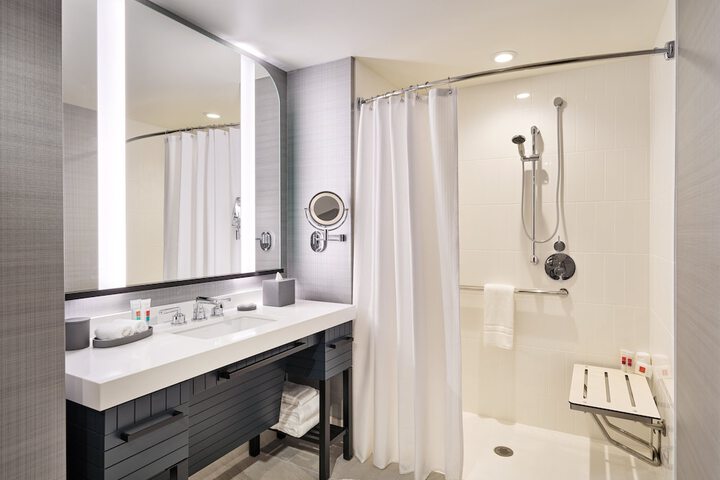 Loews Kansas City Hotel
