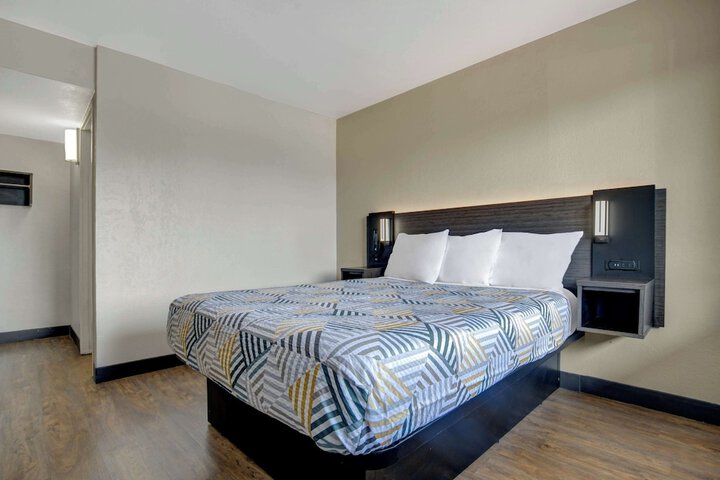Motel 6 Venice FL