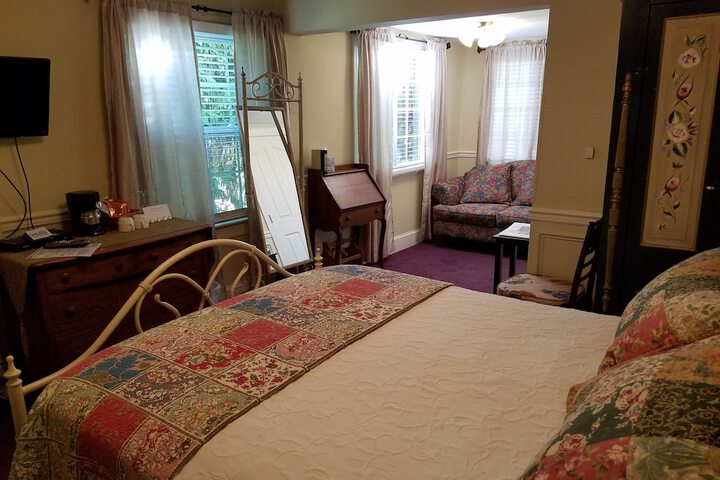 Vandiver Inn