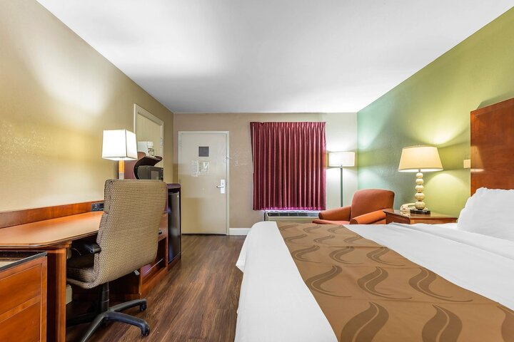Room 11 of 52
