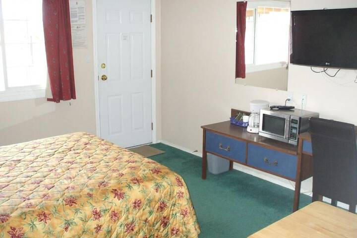 Room 16 of 44