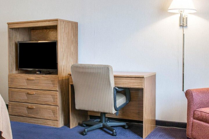 Quality Inn Hudsonville South
