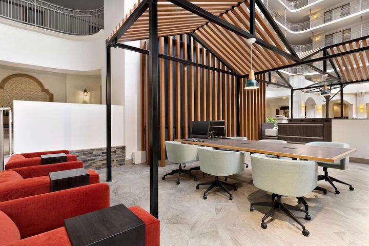 Business Center 42 of 43