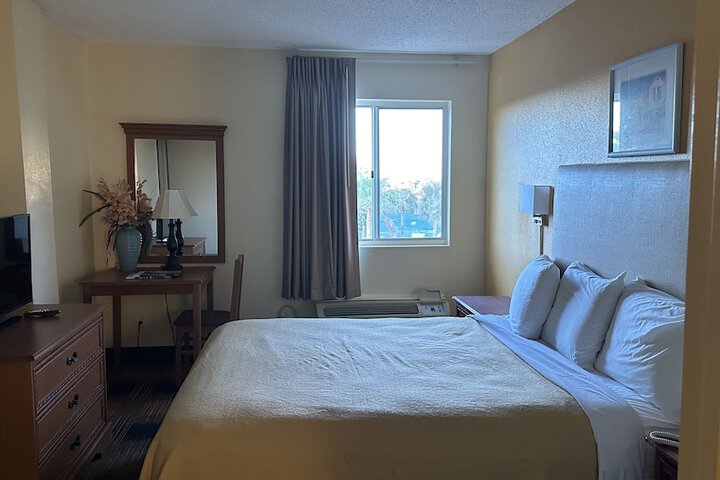 Room 18 of 41