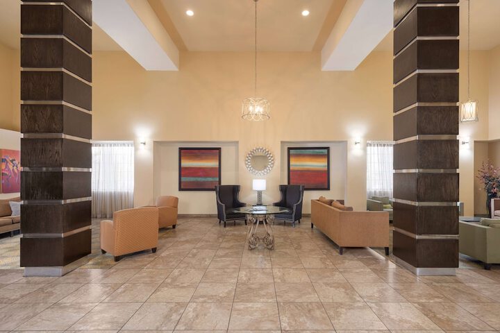 Hotel Interior 6 of 39