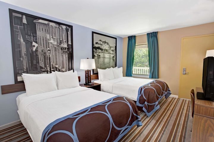 Super 8 by Wyndham Asbury Park