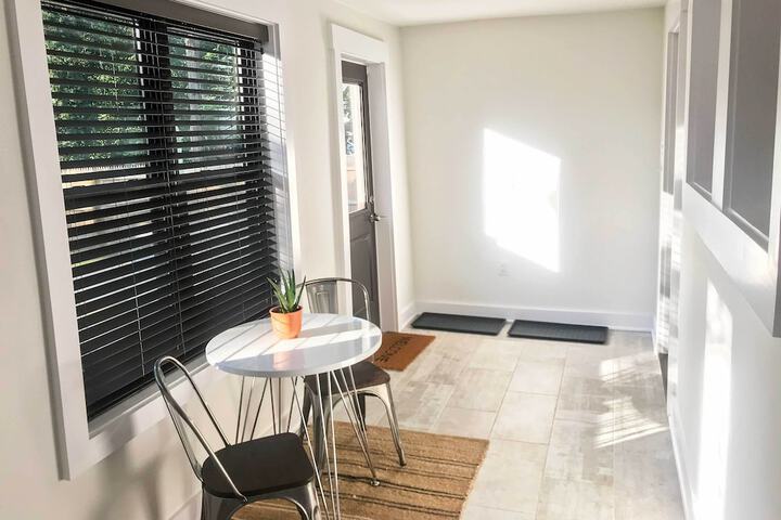 Updated Downtown Red Bank Home 5 Mi to Beach!