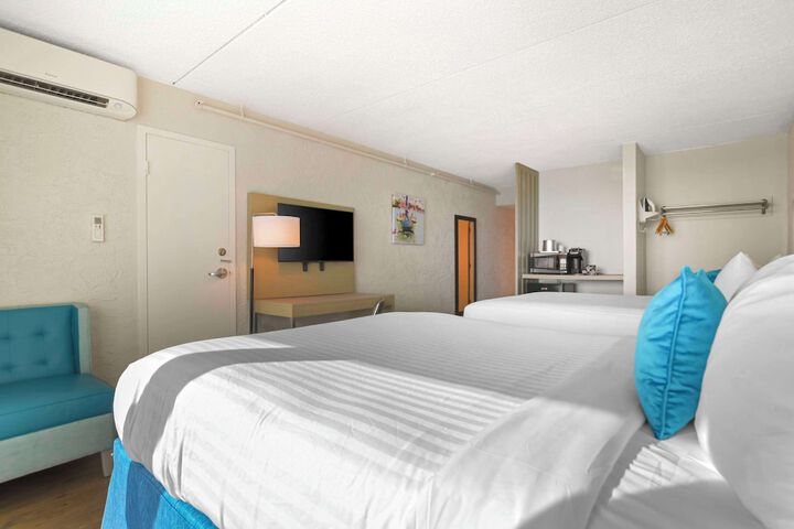 Room 42 of 61