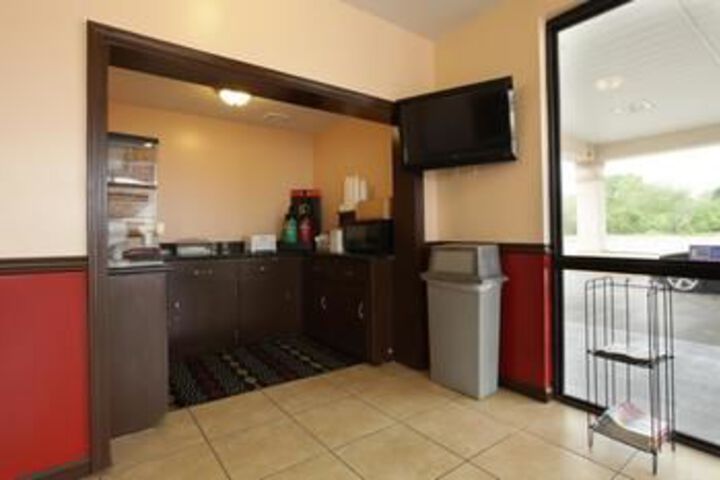 Americas Best Value Inn and Suites Senatobia