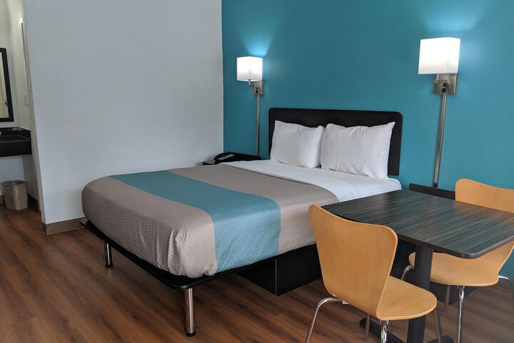 Room 35 of 37
