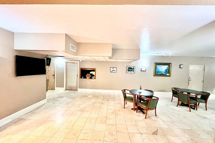 Hotel Interior 5 of 19