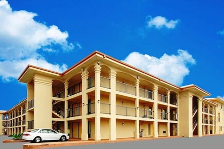 Hotel 2 of 10