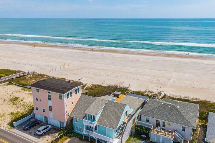Surfside Cottage by Topsail Realty