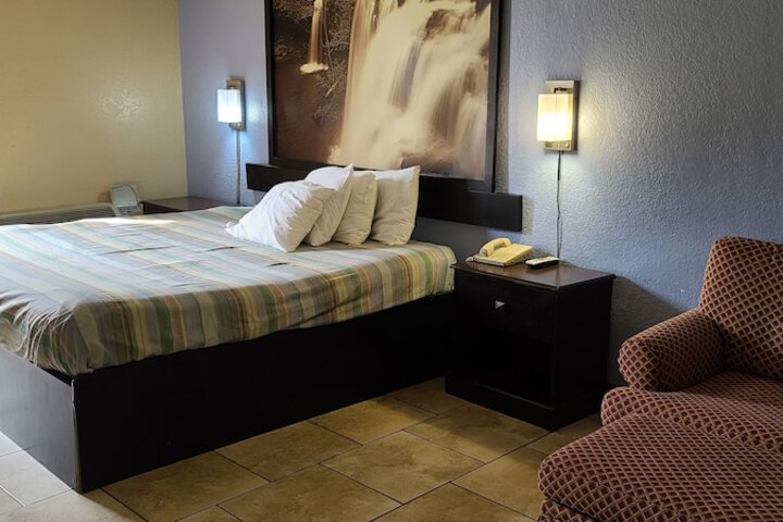 Room 20 of 34