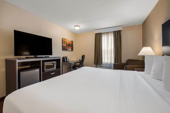 Room 27 of 36