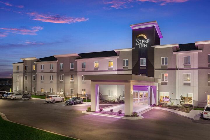 Hotel 3 of 28