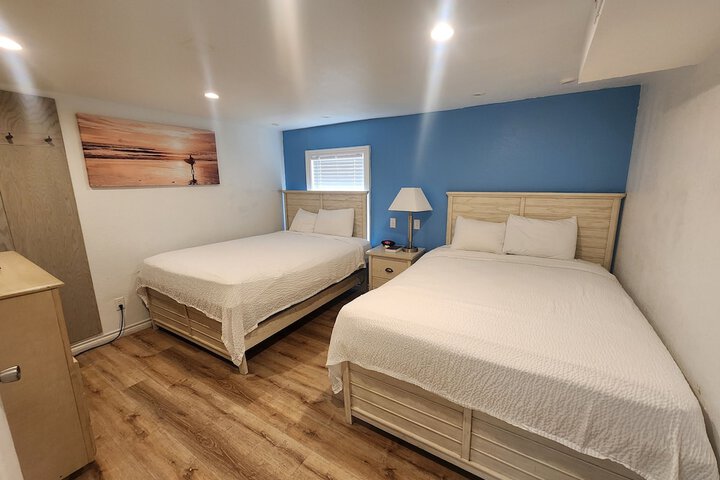 Room 32 of 122