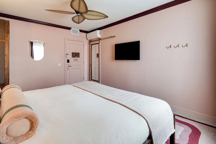 Room 41 of 116