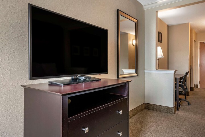 Room 13 of 53