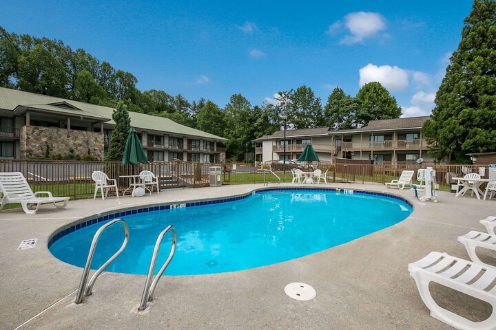 Quality Inn & Suites Mt. Chalet