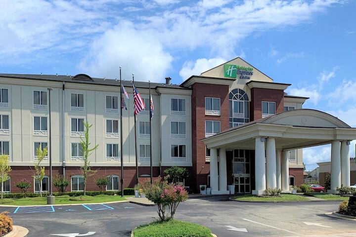 Holiday Inn Express & Suites Tuscaloosa-University by IHG