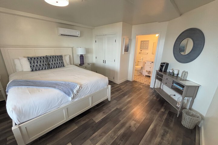 Room 36 of 65