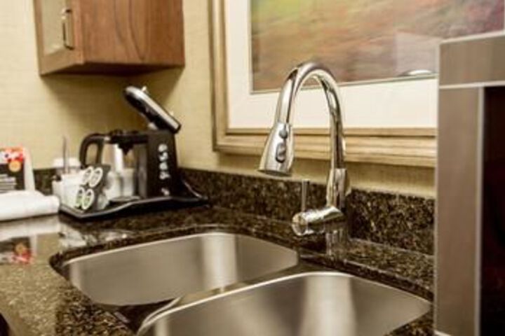 BEST WESTERN PLUS Coquitlam Inn Convention Centre