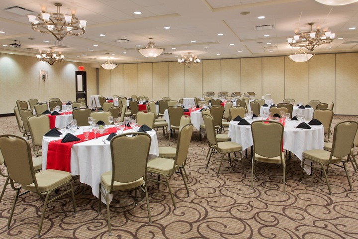 Ballroom/Hall 69 of 75
