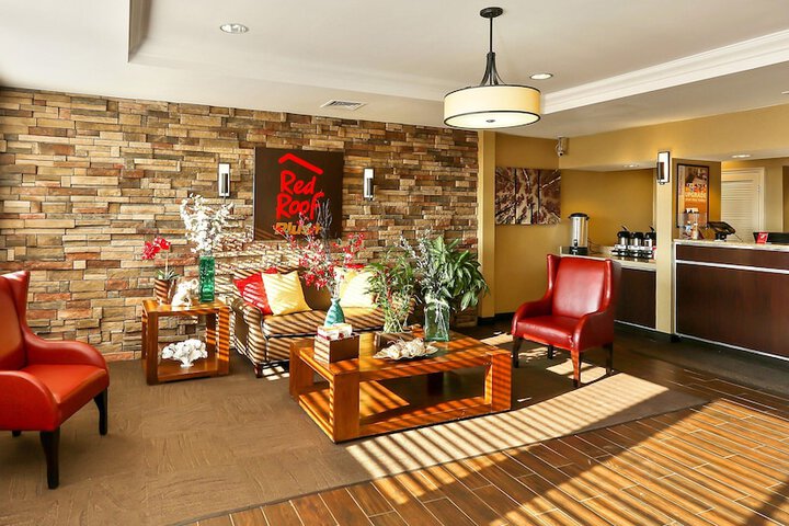 Hotel Interior 4 of 27