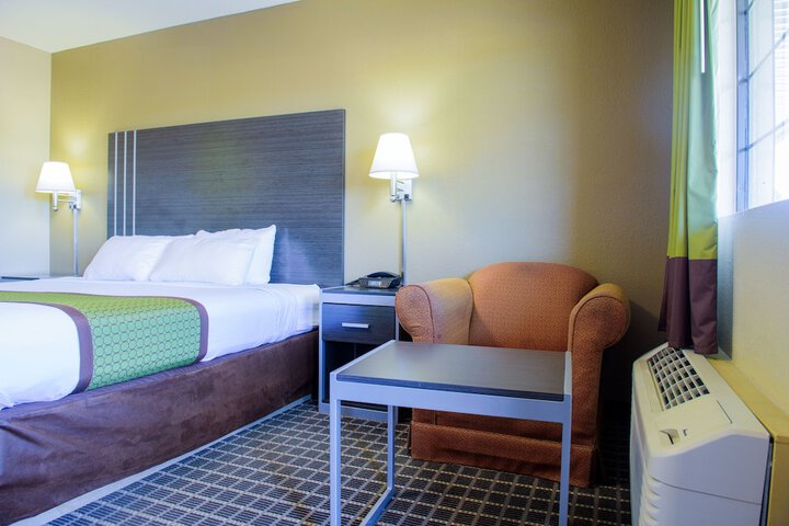 Room 28 of 41